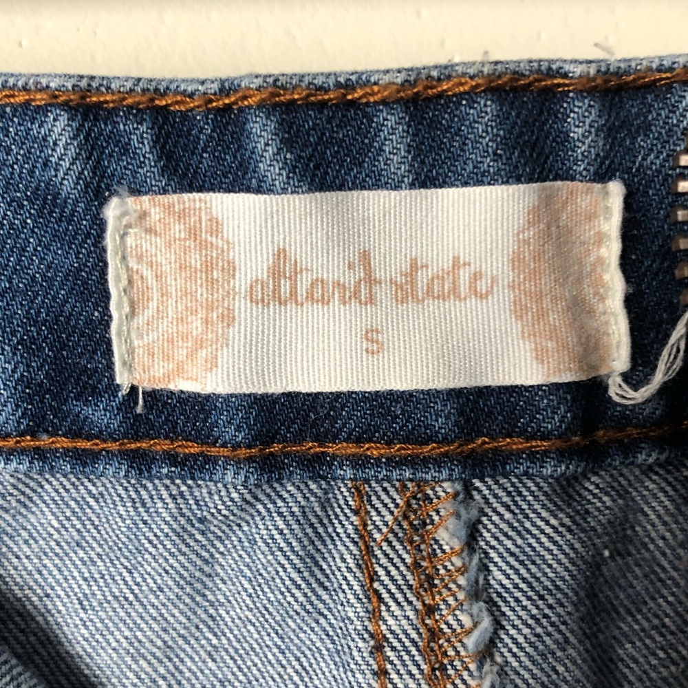 Altar’d State Cute Jean Skirt w/ Circle Zipper - Picture 5 of 5